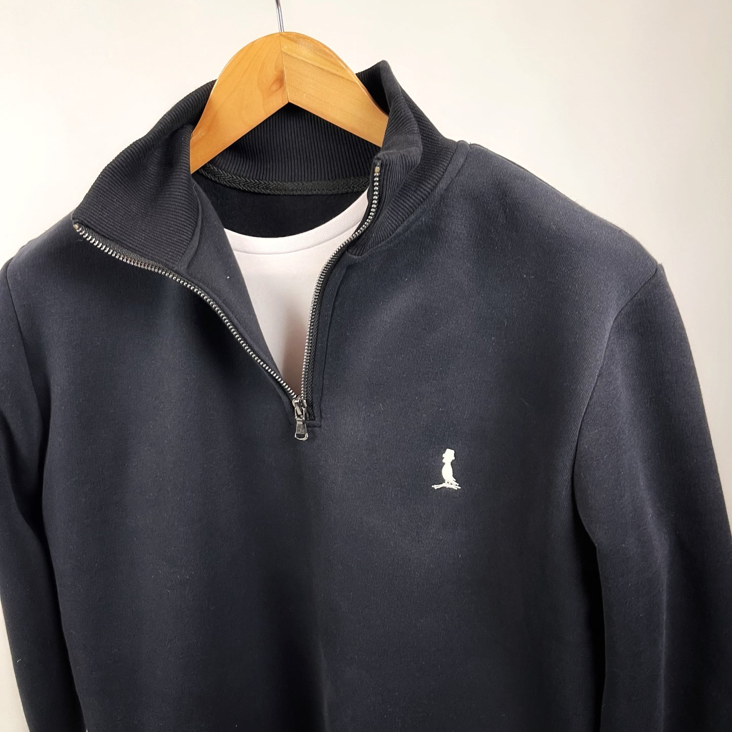 Medio cierre en algodón, color negro