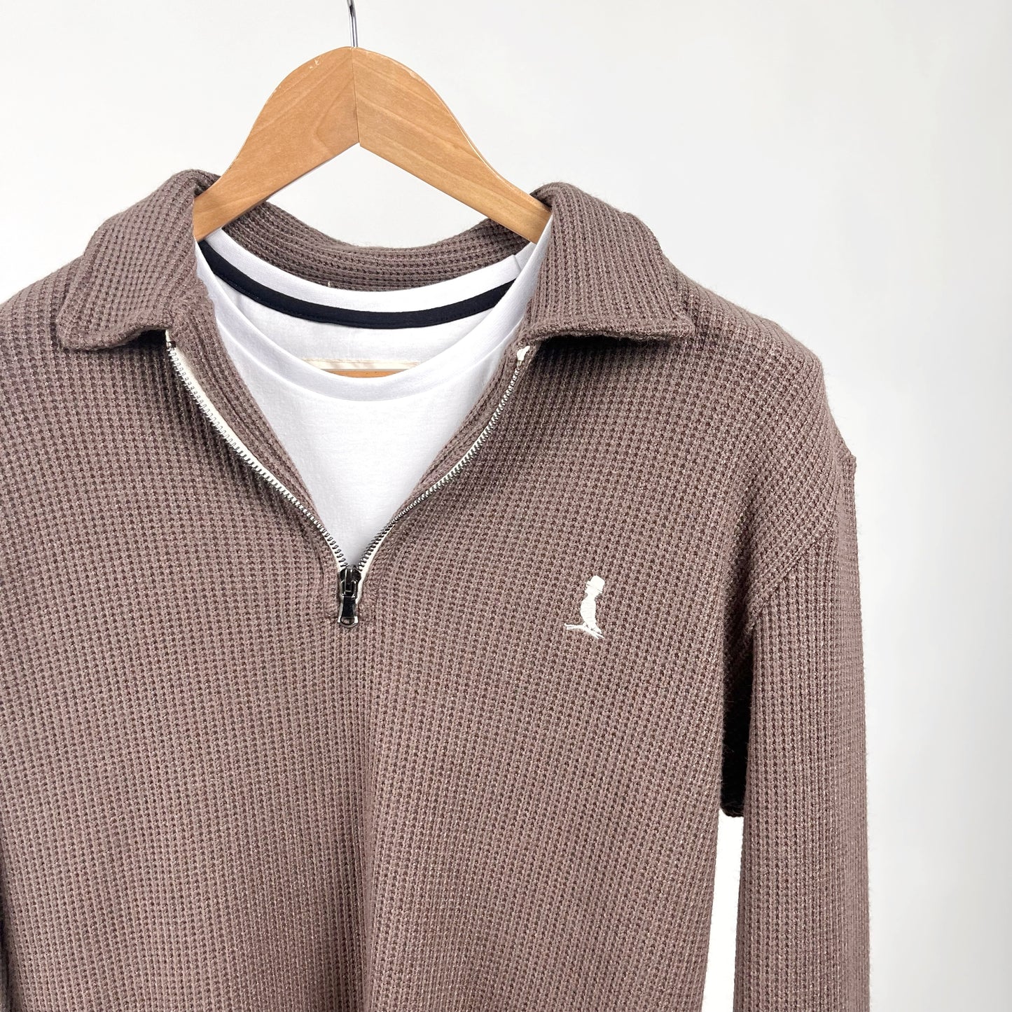 SWEATER POLO color habano
