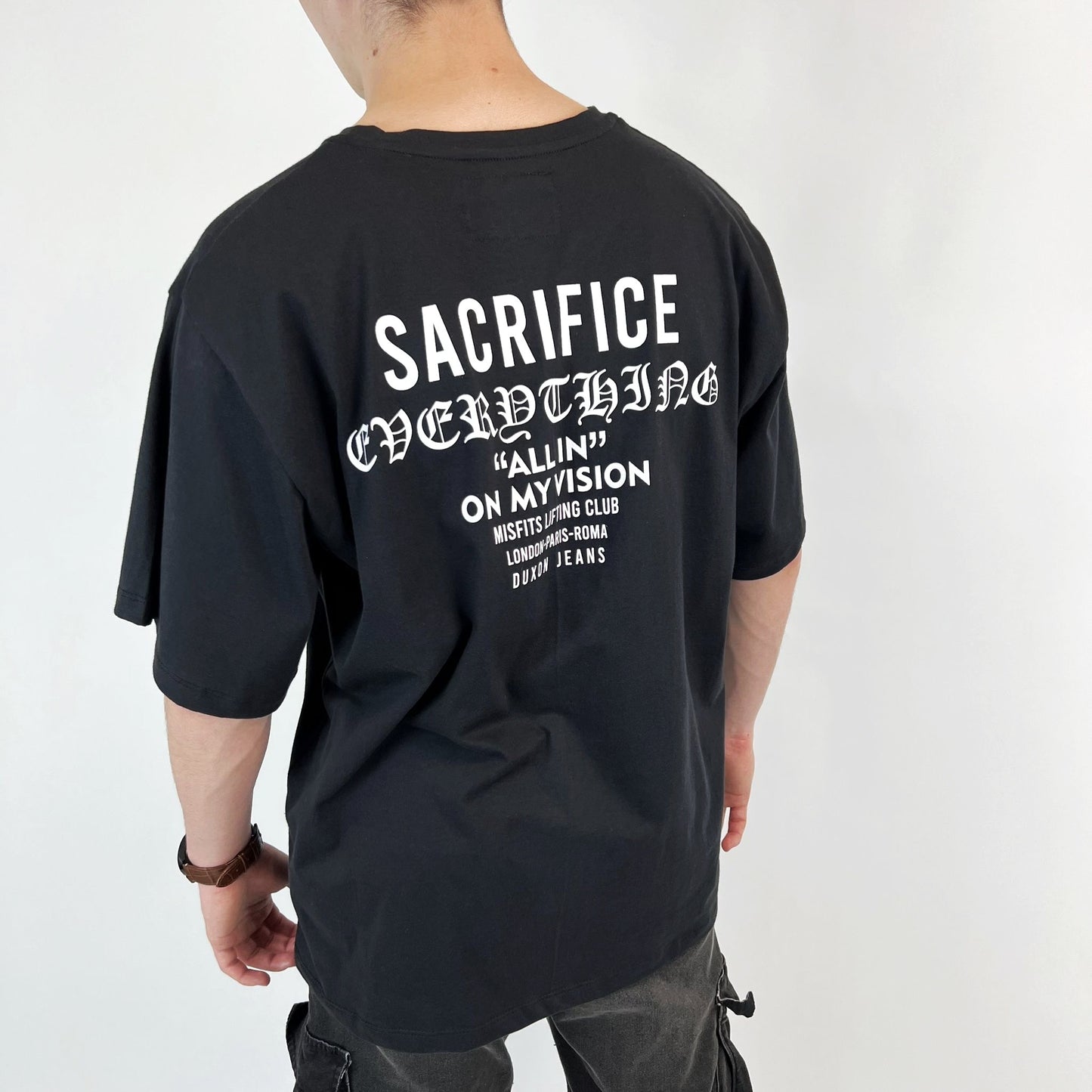 REMERA OVERSIZE “SACRIFICE”