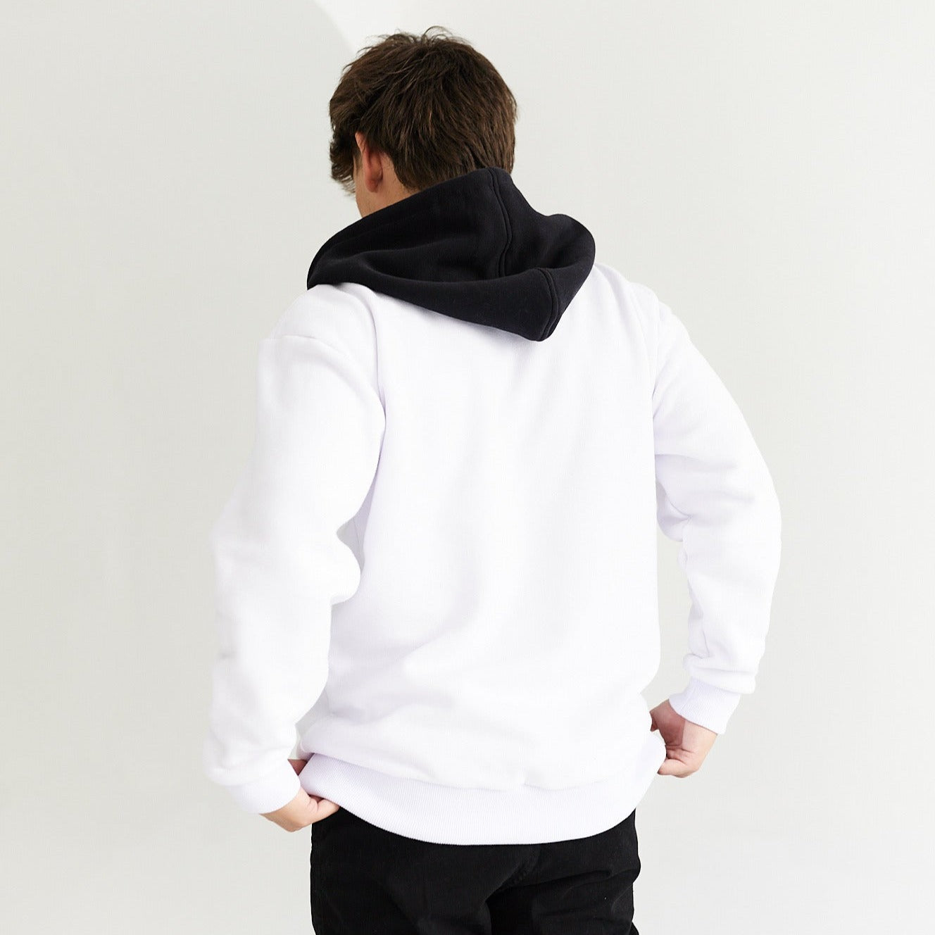 CANGURO “HABANA” en BLANCO combinado con detalles negros