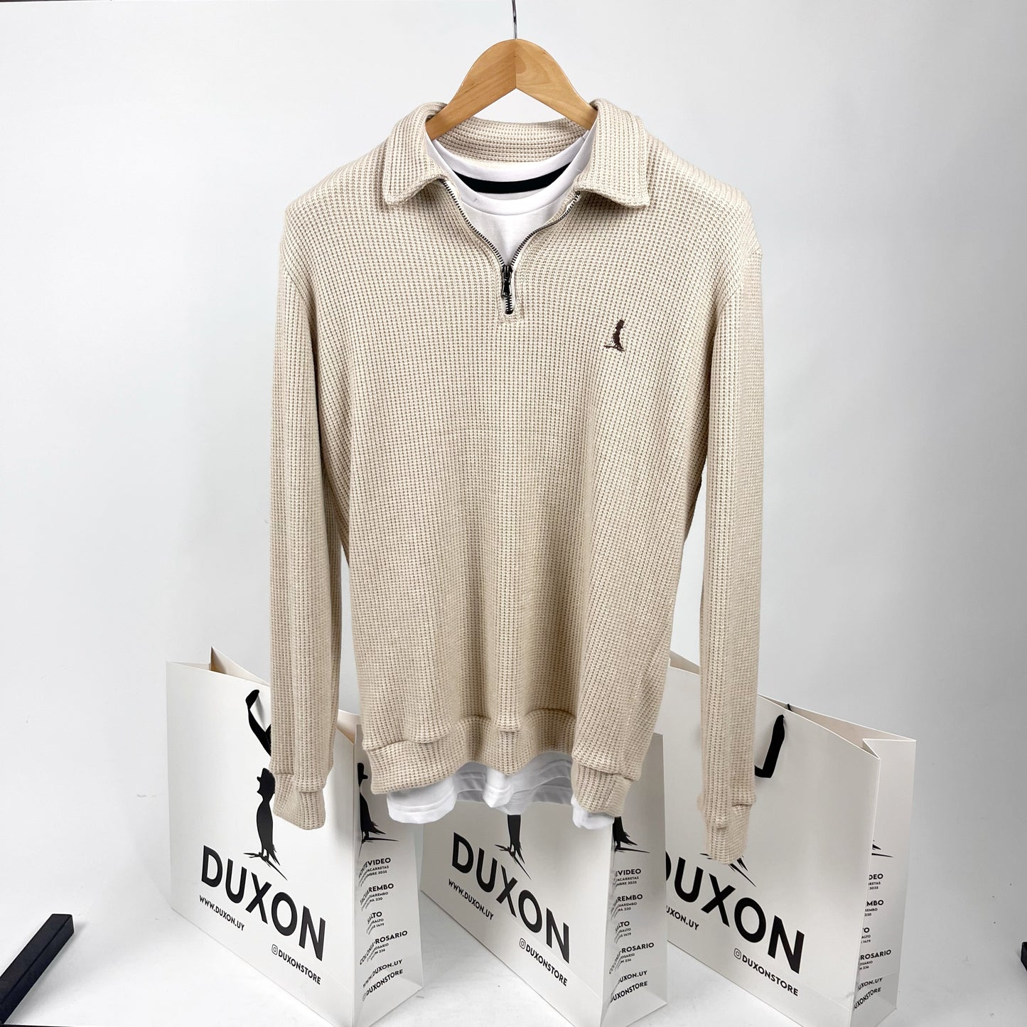 SWEATER POLO color crema