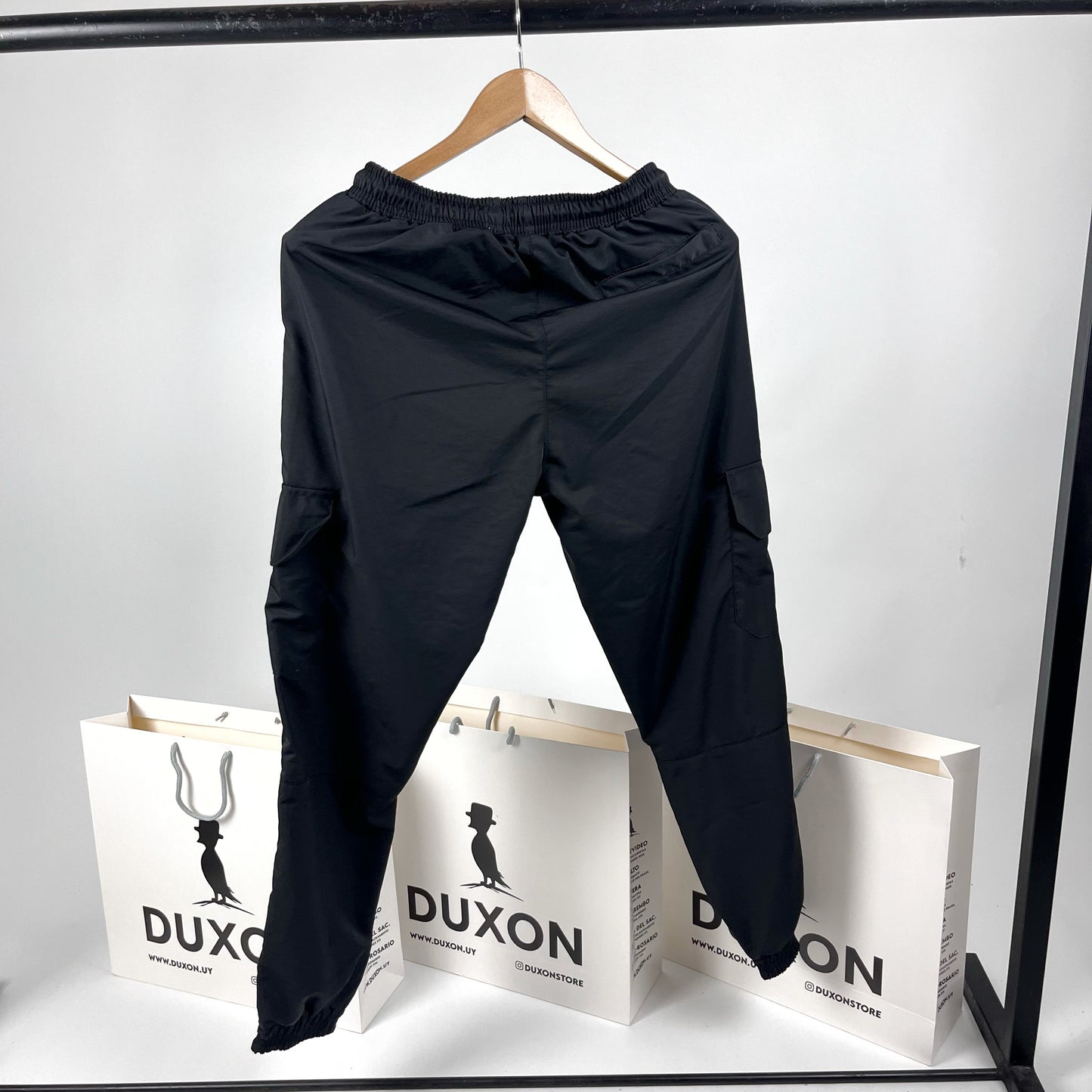 Cargo con puño de nylon