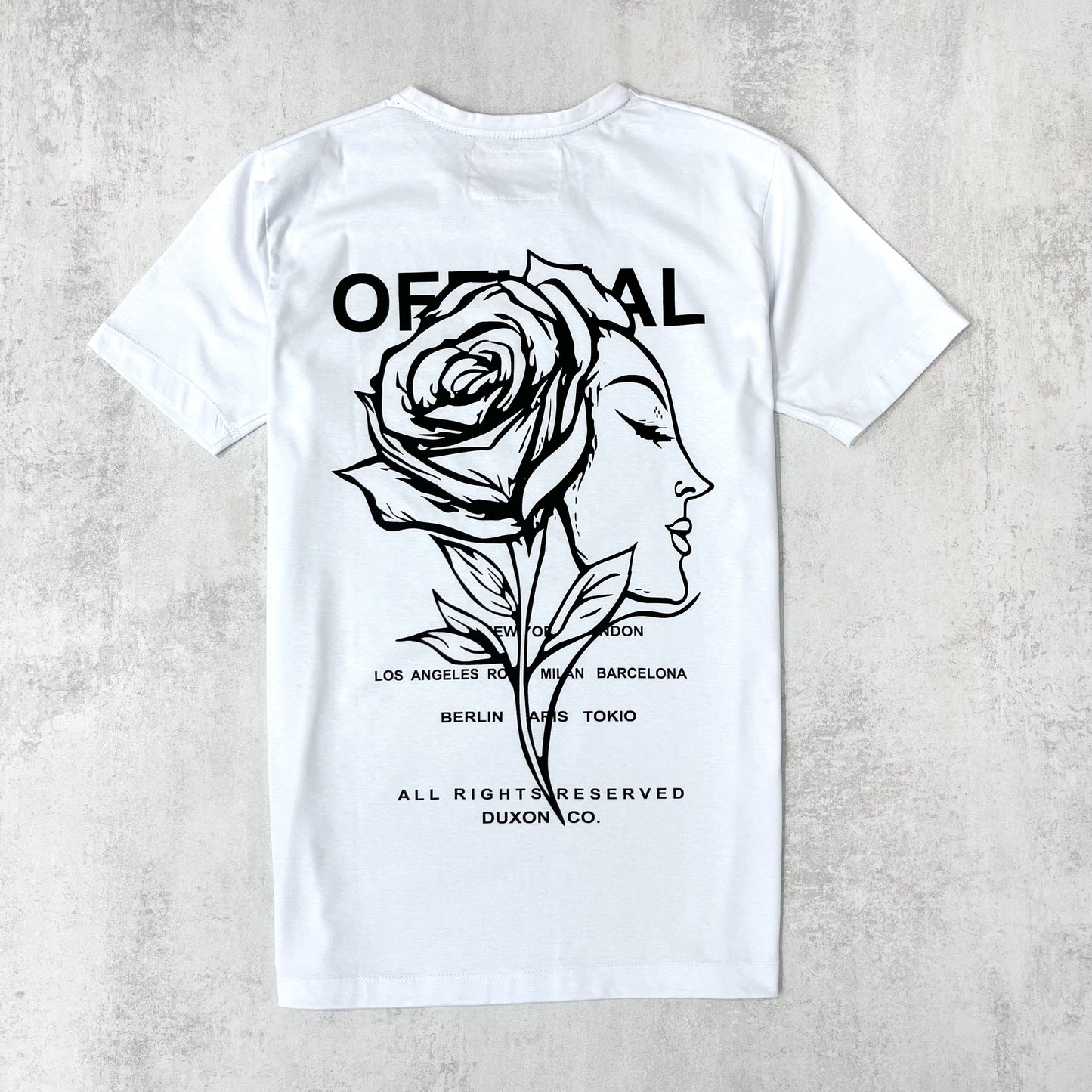 REMERA DOBLE ESTAMPA DE ROSA, COLOR BLANCO.