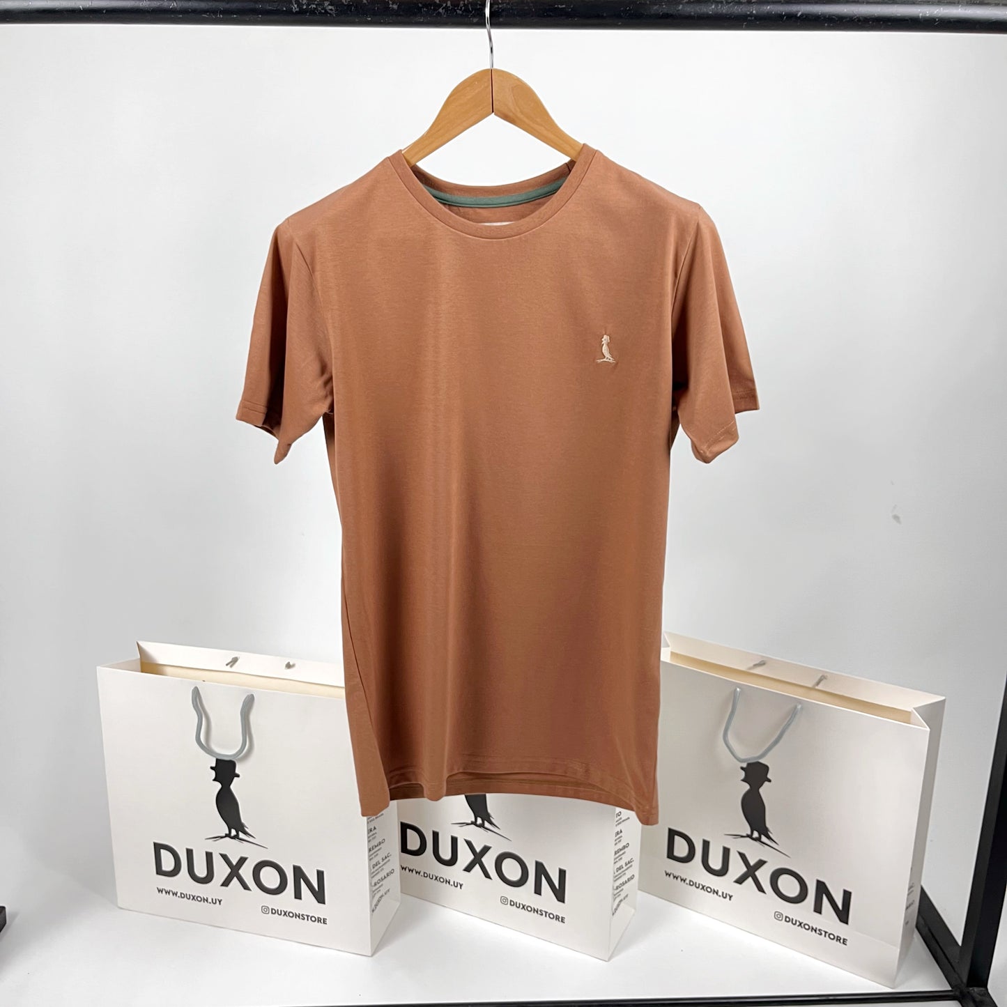 Remera Básica Duxon color ladrillo