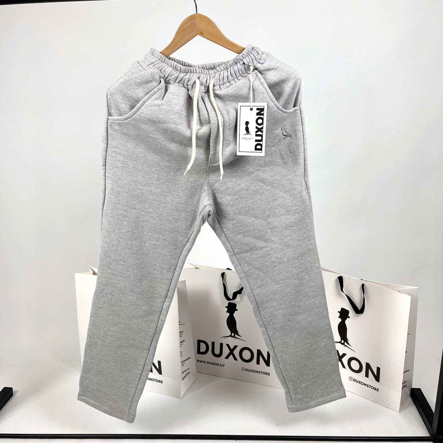 Jogger básico Gris oscuro Melange.
