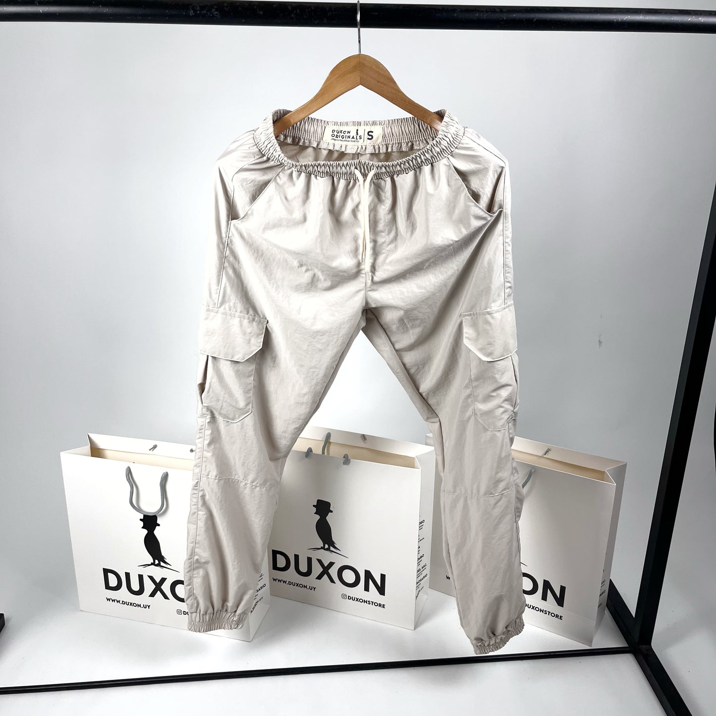 Cargo con puño de nylon