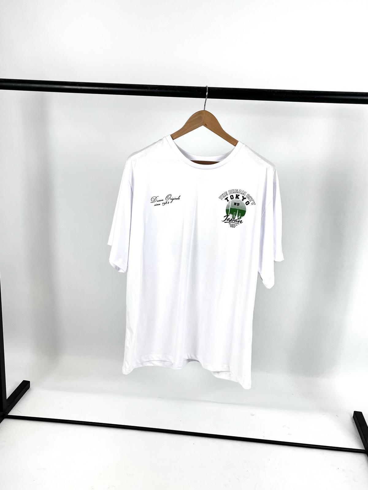 REMERA OVERSIZE “Tokyo” color blanco