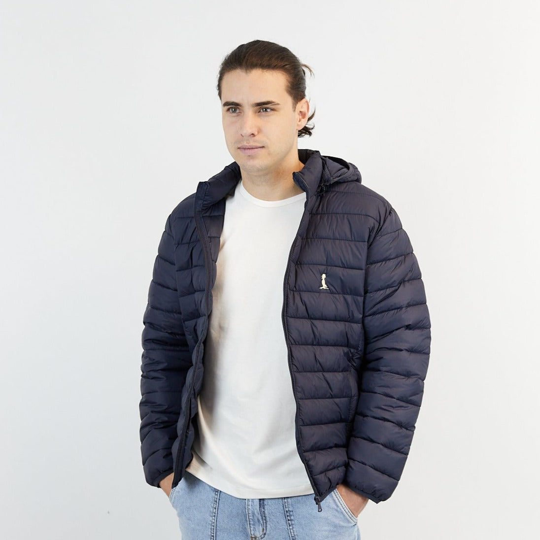 CAMPERA PUFFER, COLOR AZUL MARINO