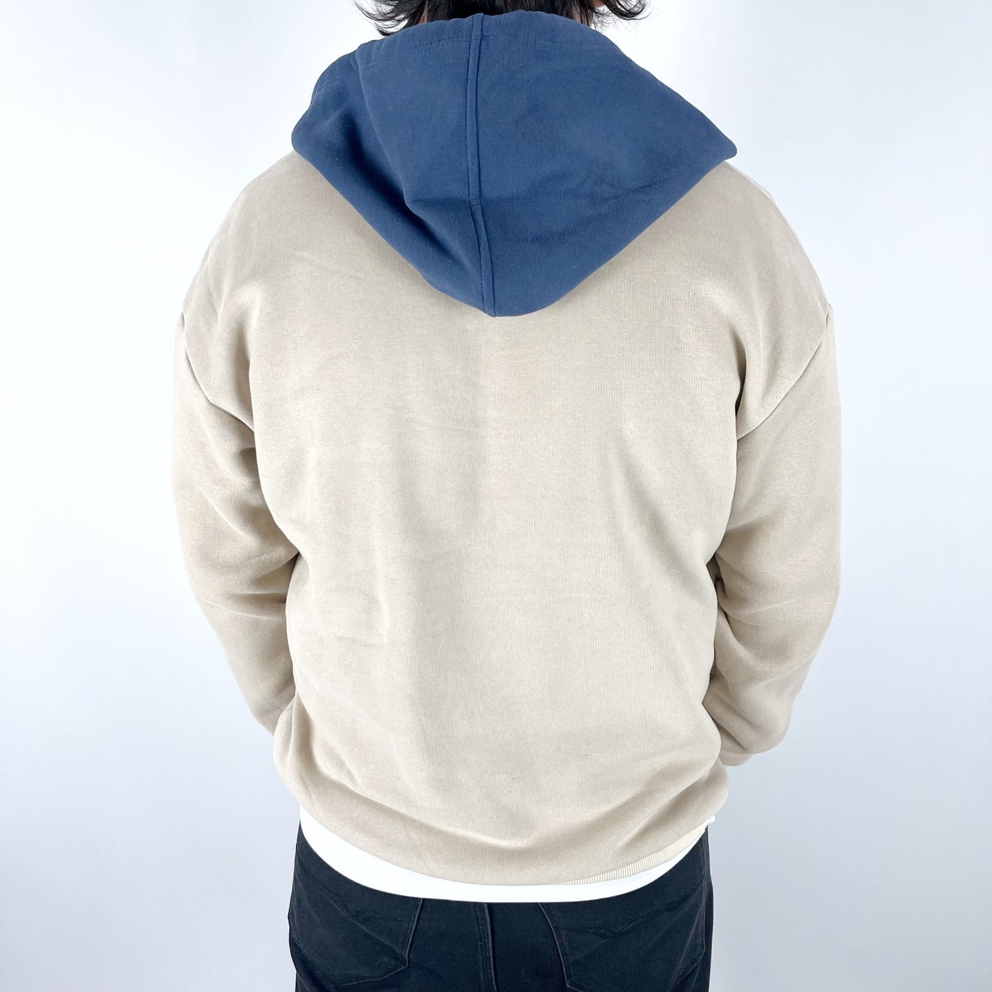 CANGURO HABANA combinada en tostado con azul.