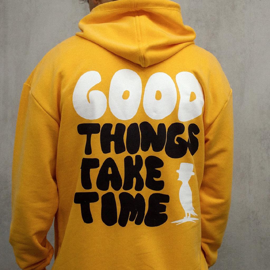 CANGURO SIN FELPA DOBLE ESTAMPA GOOD THINGS TAKE TIMES
