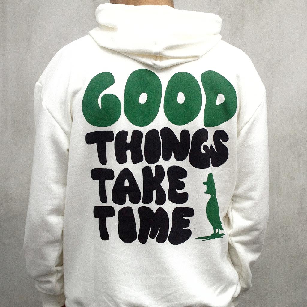 CANGURO SIN FELPA DOBLE ESTAMPA GOOD THINGS TAKE TIMESTHINGS GOOD