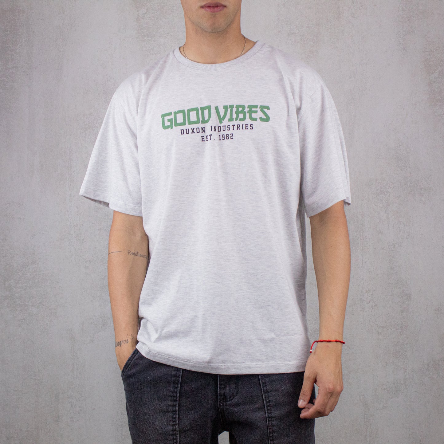 REMERA OVERSIZE "GOOD VIBES" DOBLE ESTAMPA