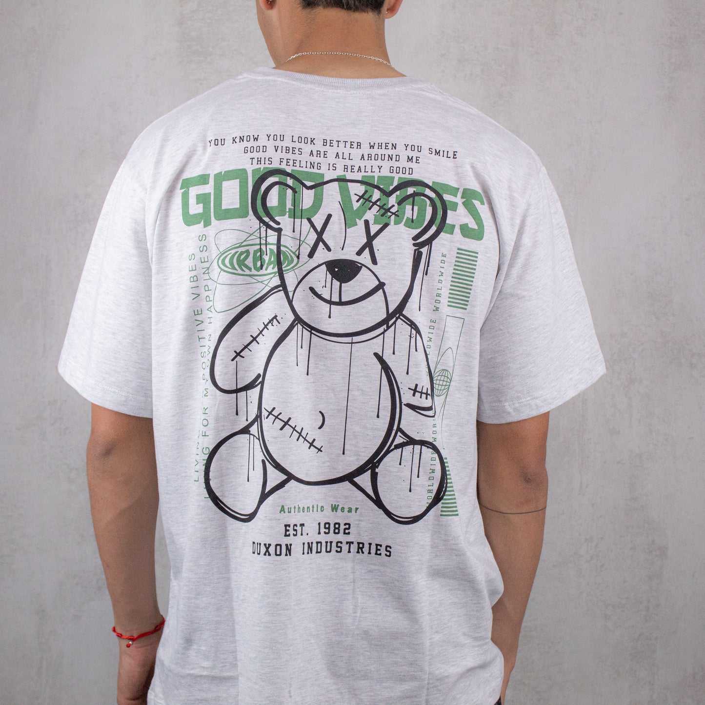 REMERA OVERSIZE "GOOD VIBES" DOBLE ESTAMPA