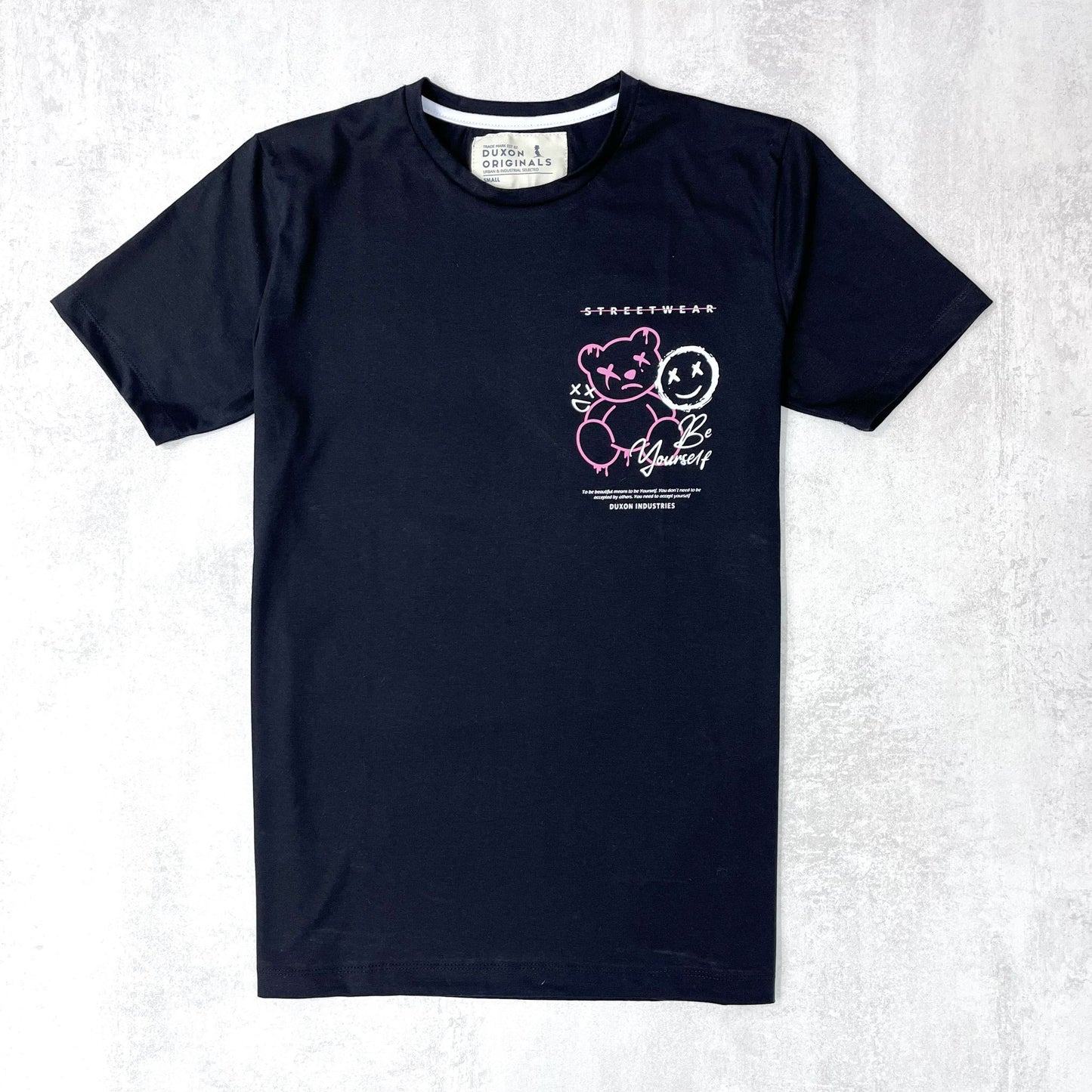 REMERA NEGRA, DOBLE ESTAMPA "OSITO"