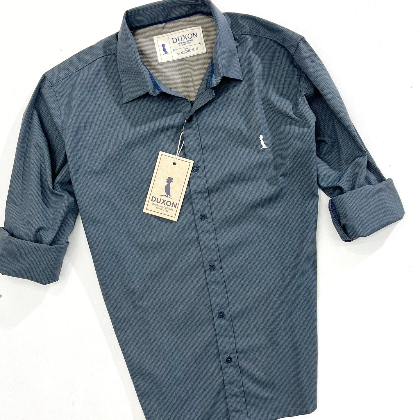 CAMISA CON CUELLO AZUL MARINO
