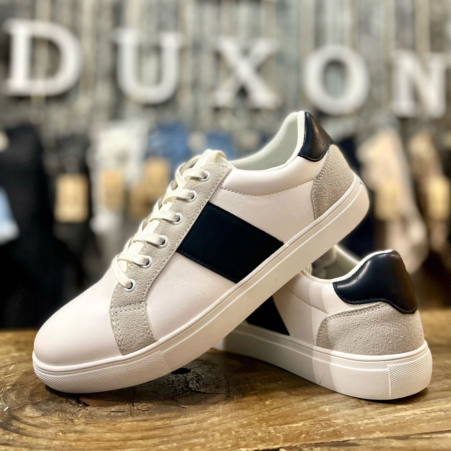 ZAPATILLAS CASUALES BLANCO Y NEGRO