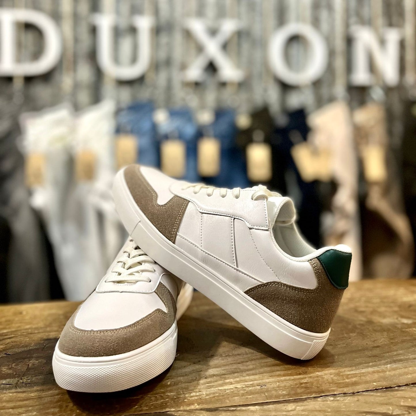 ZAPATILLAS CASUALES BLANCO Y VERDE