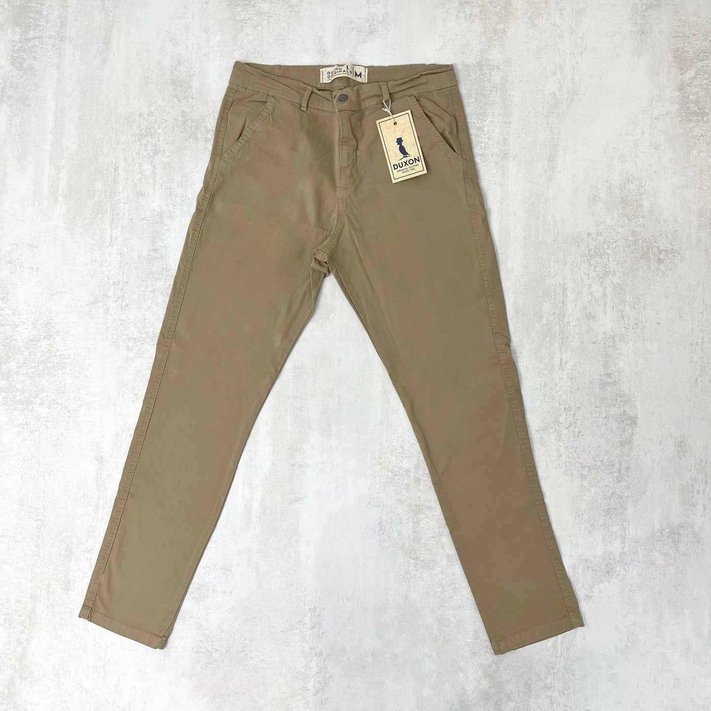 PANTALON DE VESTIR EN GABARDINA CAQUI