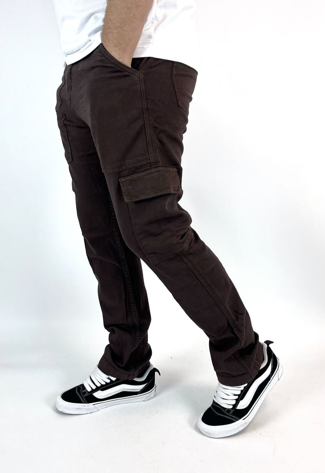 JEAN CARGO STRAIGHT FIT, MARRON.