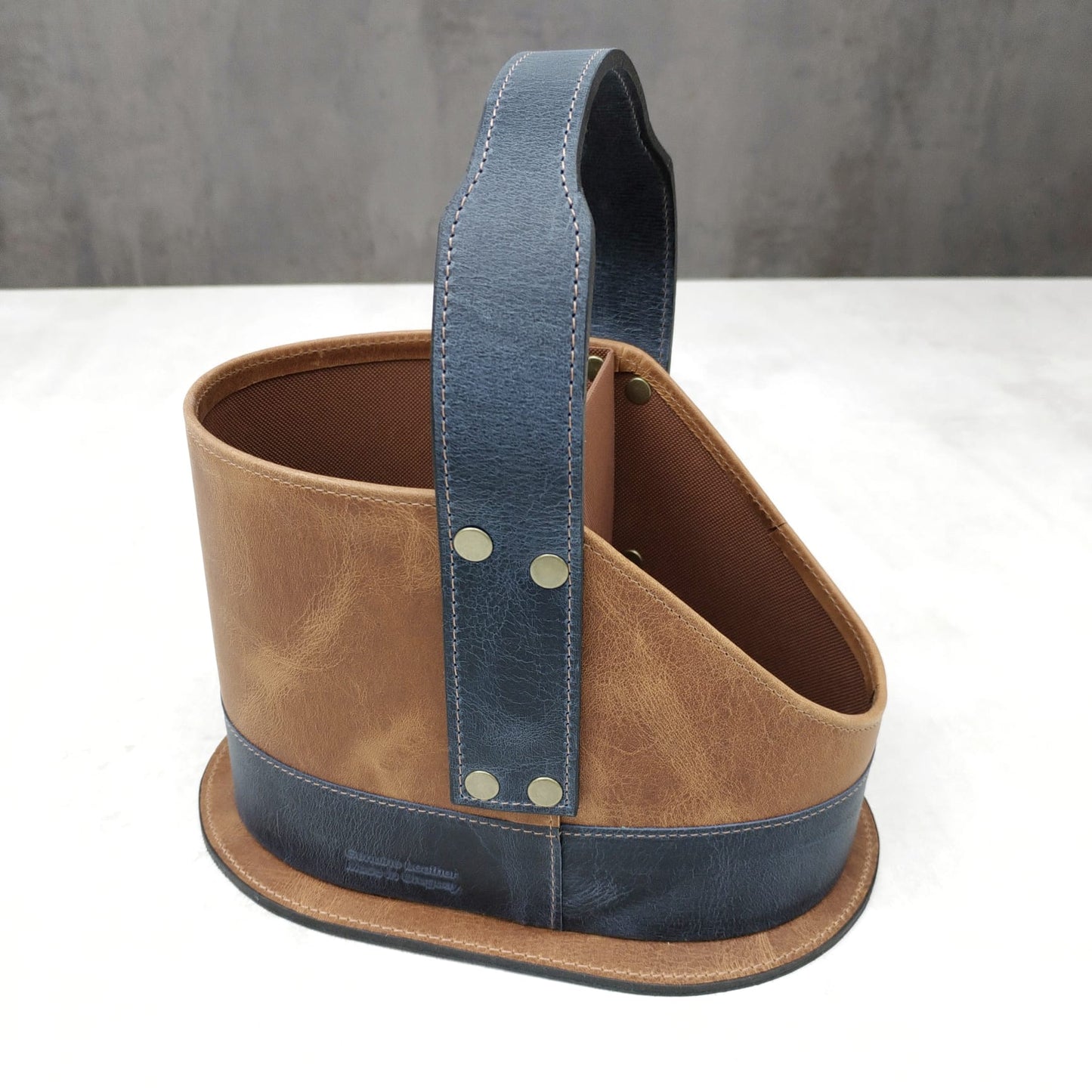 MATERA DE CUERO MARRÓN Y AZUL