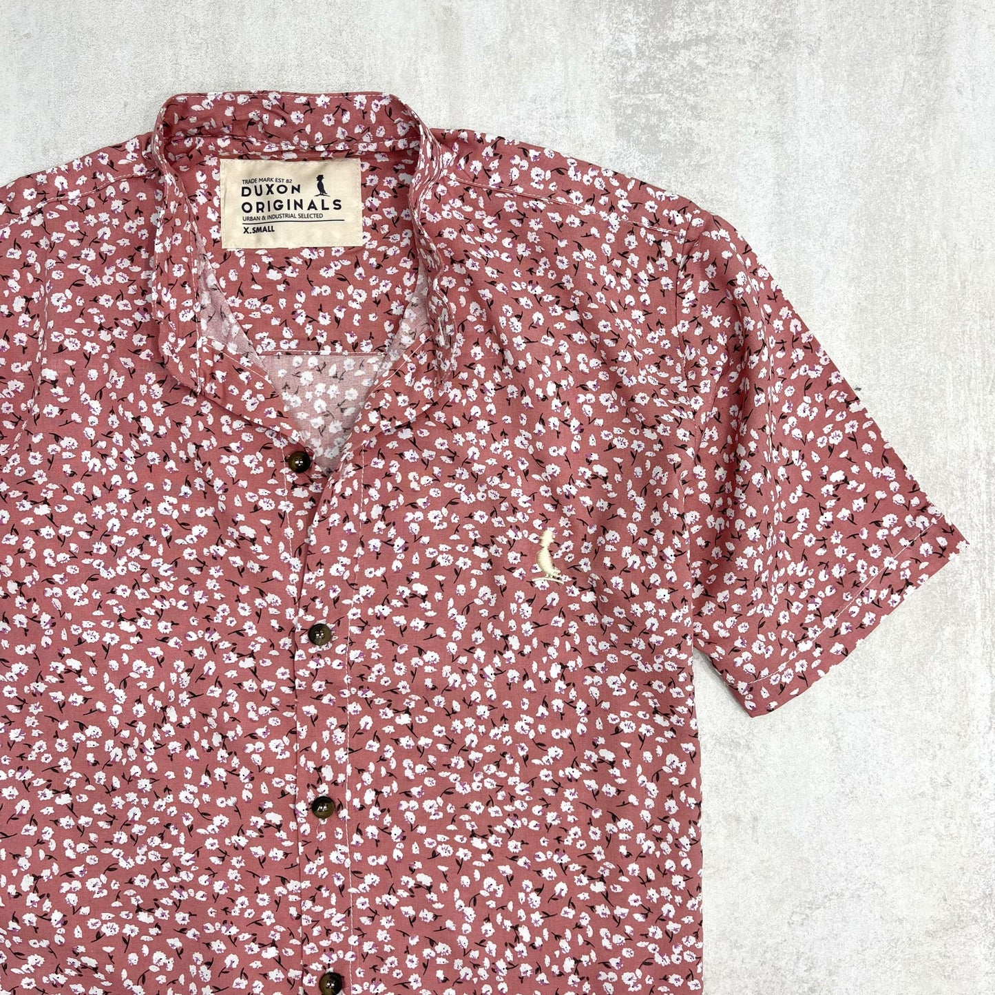 CAMISA MAO MANGA CORTA ROSA FLOREADA