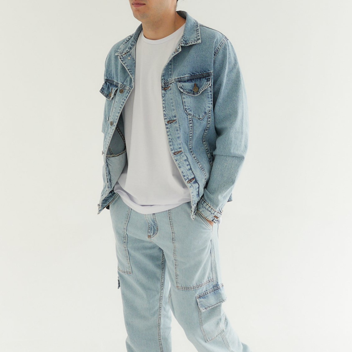 NEW IN ** CAMPERA DE JEAN CELESTE CLARO.