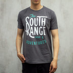 REMERA SOUTH RANGE GRIS OSCURO