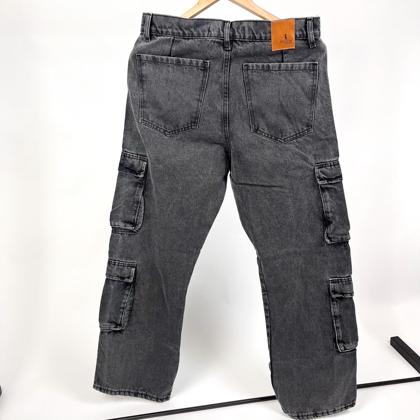 Jean cargo 4 bolsillos gris oscuro
