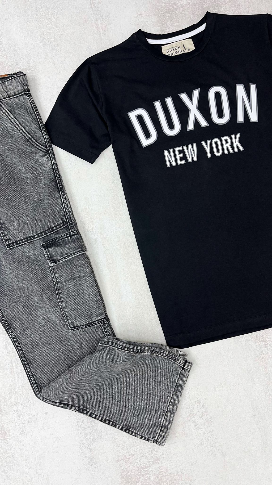 REMERA DUXON NEW YORK COLOR NEGRO