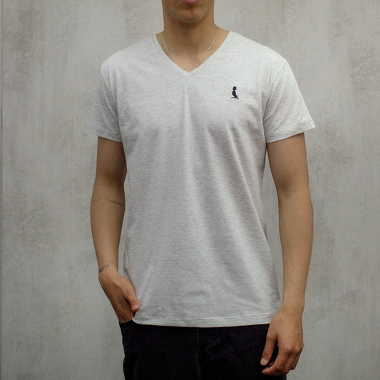 REMERA CUELLO V GRIS CLARO MELANGE