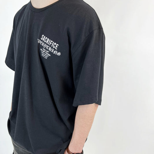 REMERA OVERSIZE “SACRIFICE”