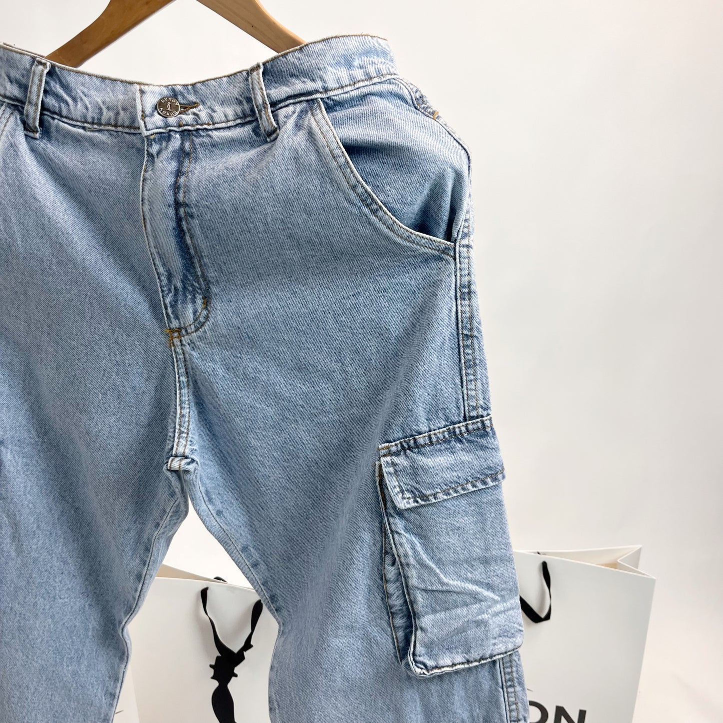JEANS CARGO CLARO DOBLE BOLSILLO