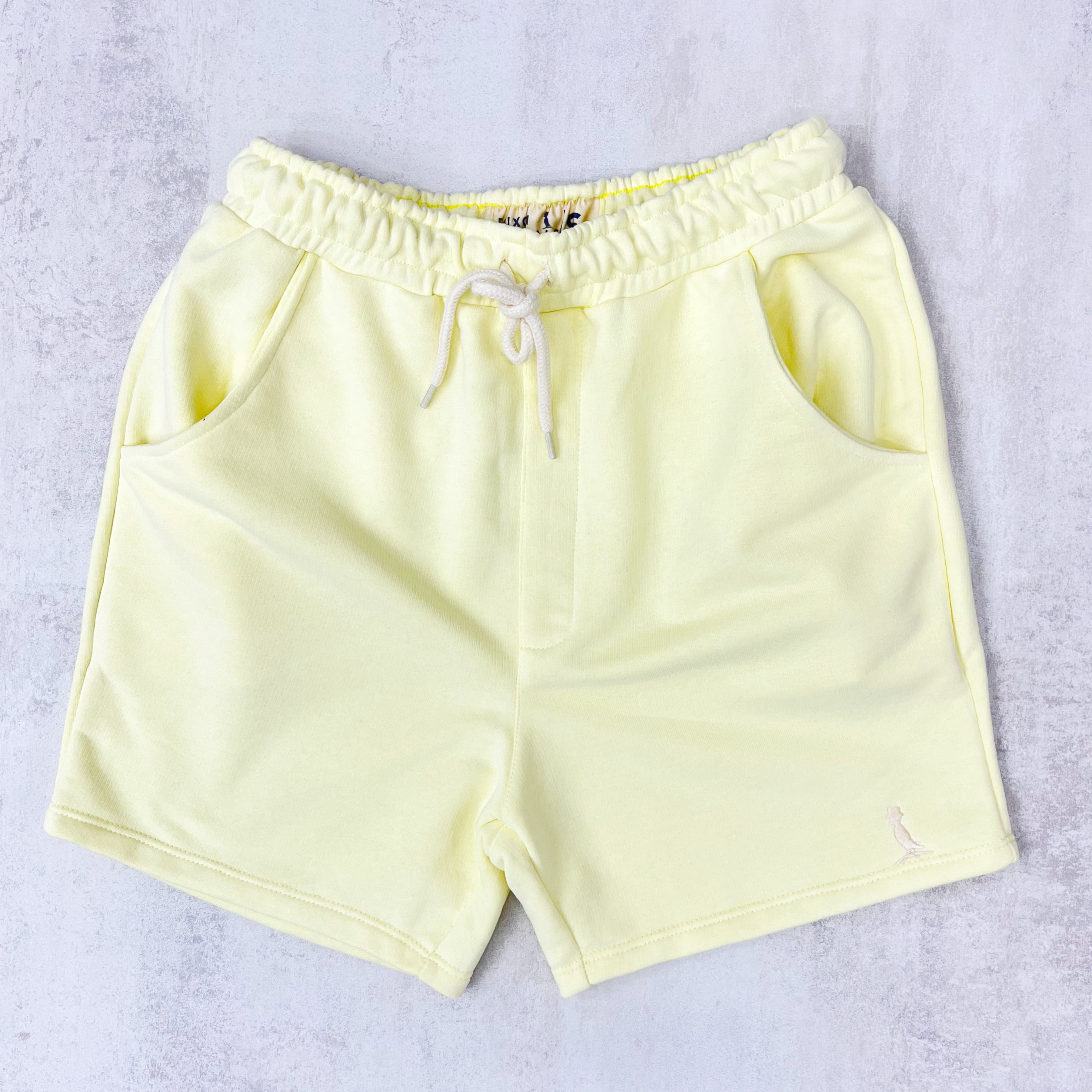 SHORT PARIS COLOR AMARILLO CLARO