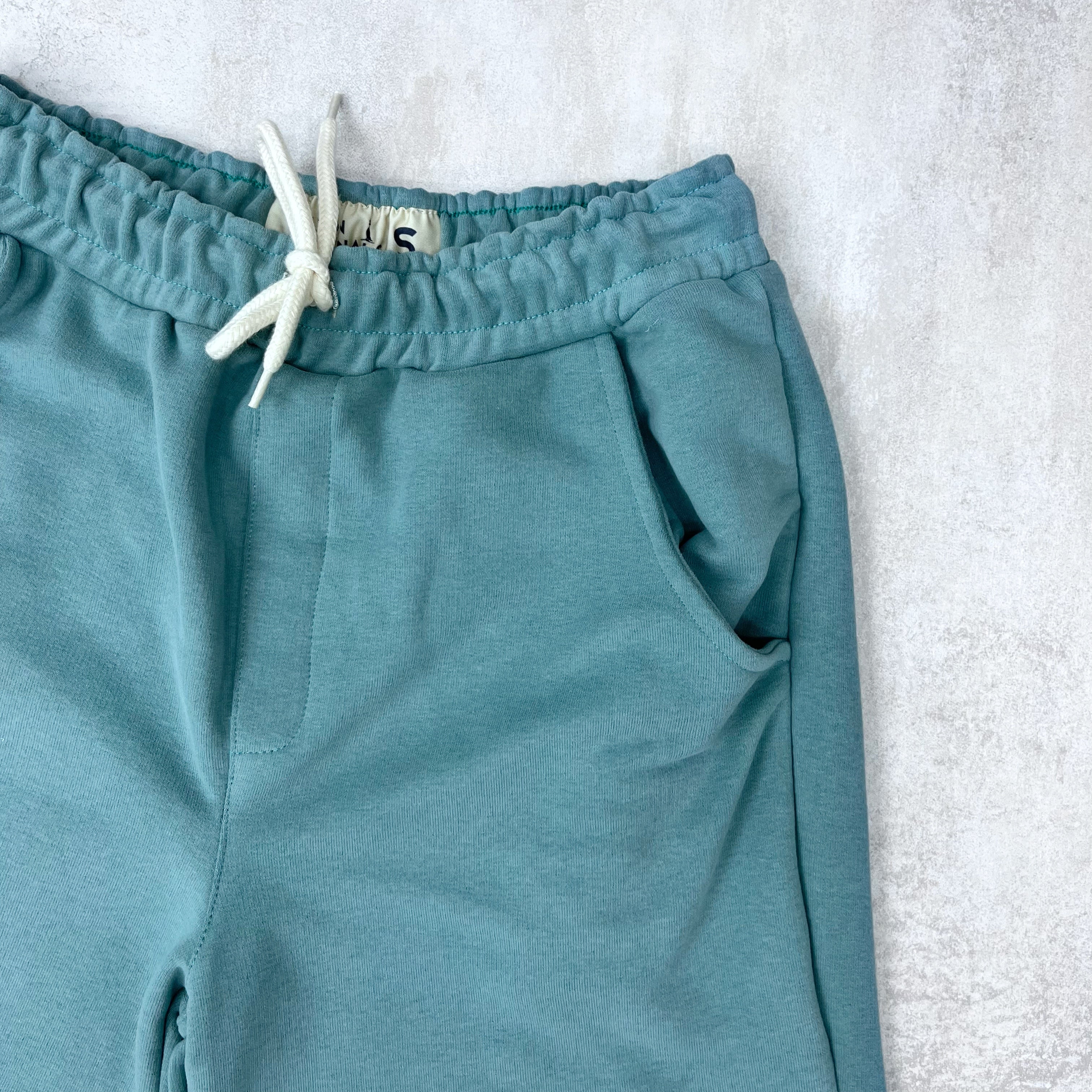 SHORT PARIS COLOR VERDE