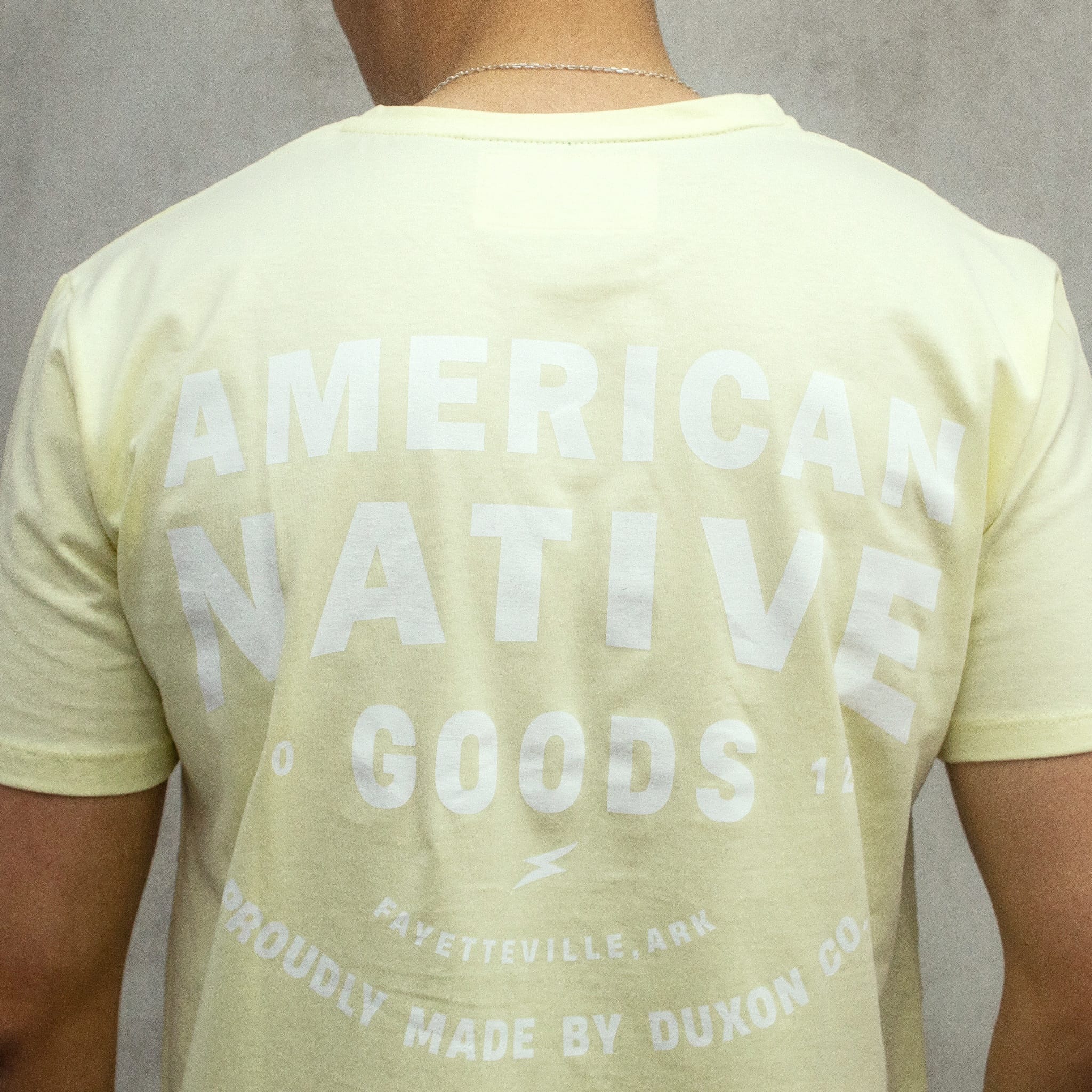 REMERA AMERICAN NATIVE DOBLE ESTAMPA