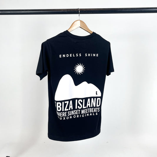 REMERA “Ibiza Island” color negro.