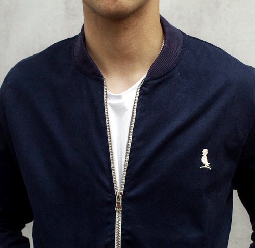 BOMBER ARIZONA DE GABARDINA AZUL MARINO