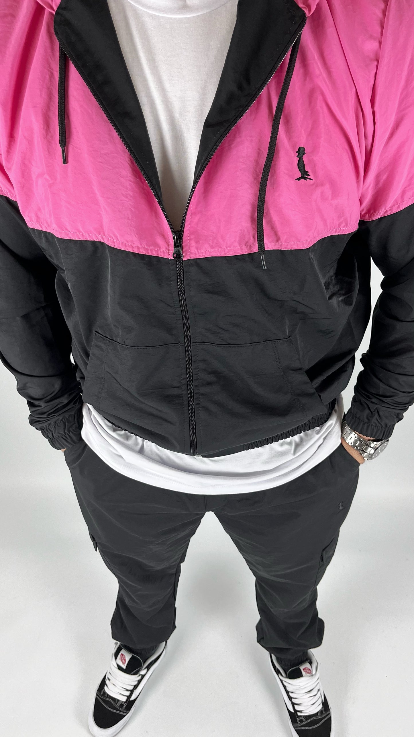 CAMPERA DE NYLON “GLAM” FUCSIA Y NEGRO