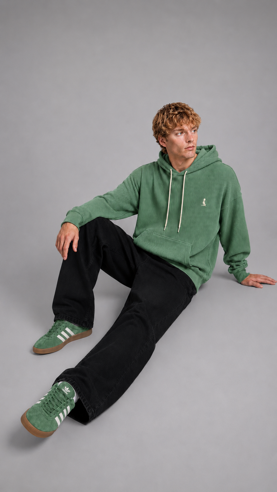 HOODIES SEASON