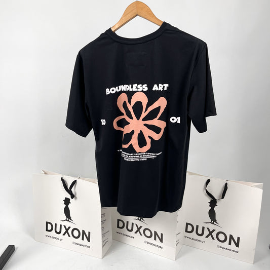 Remera doble estampa “Boundless art”