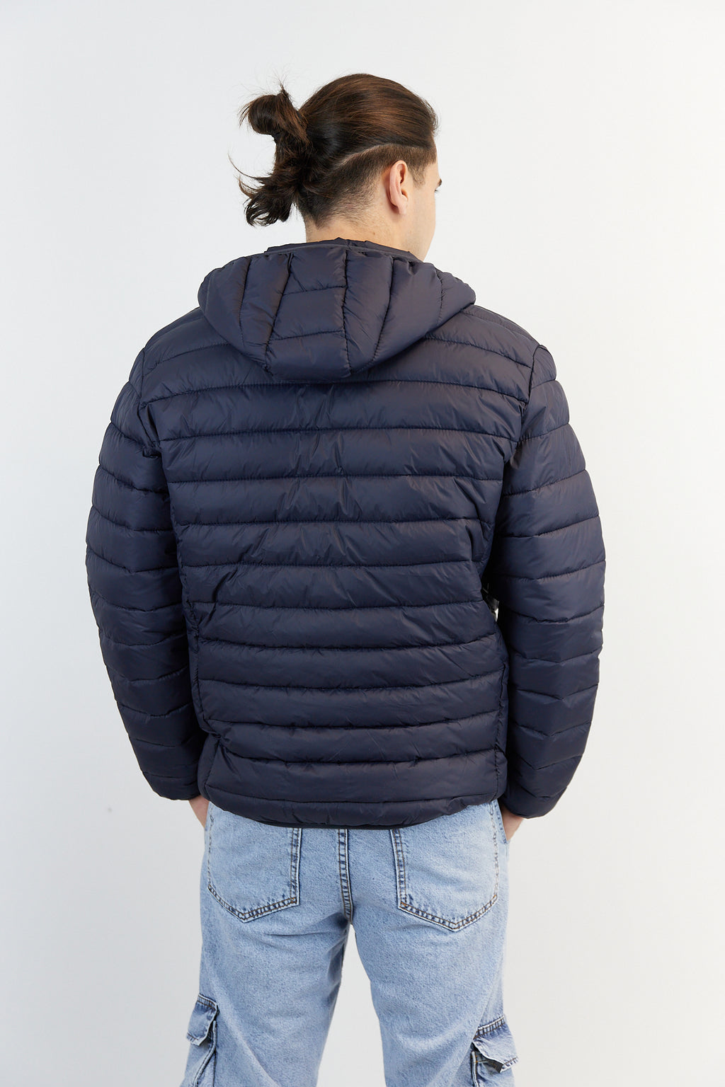 CAMPERA PUFFER, COLOR AZUL MARINO