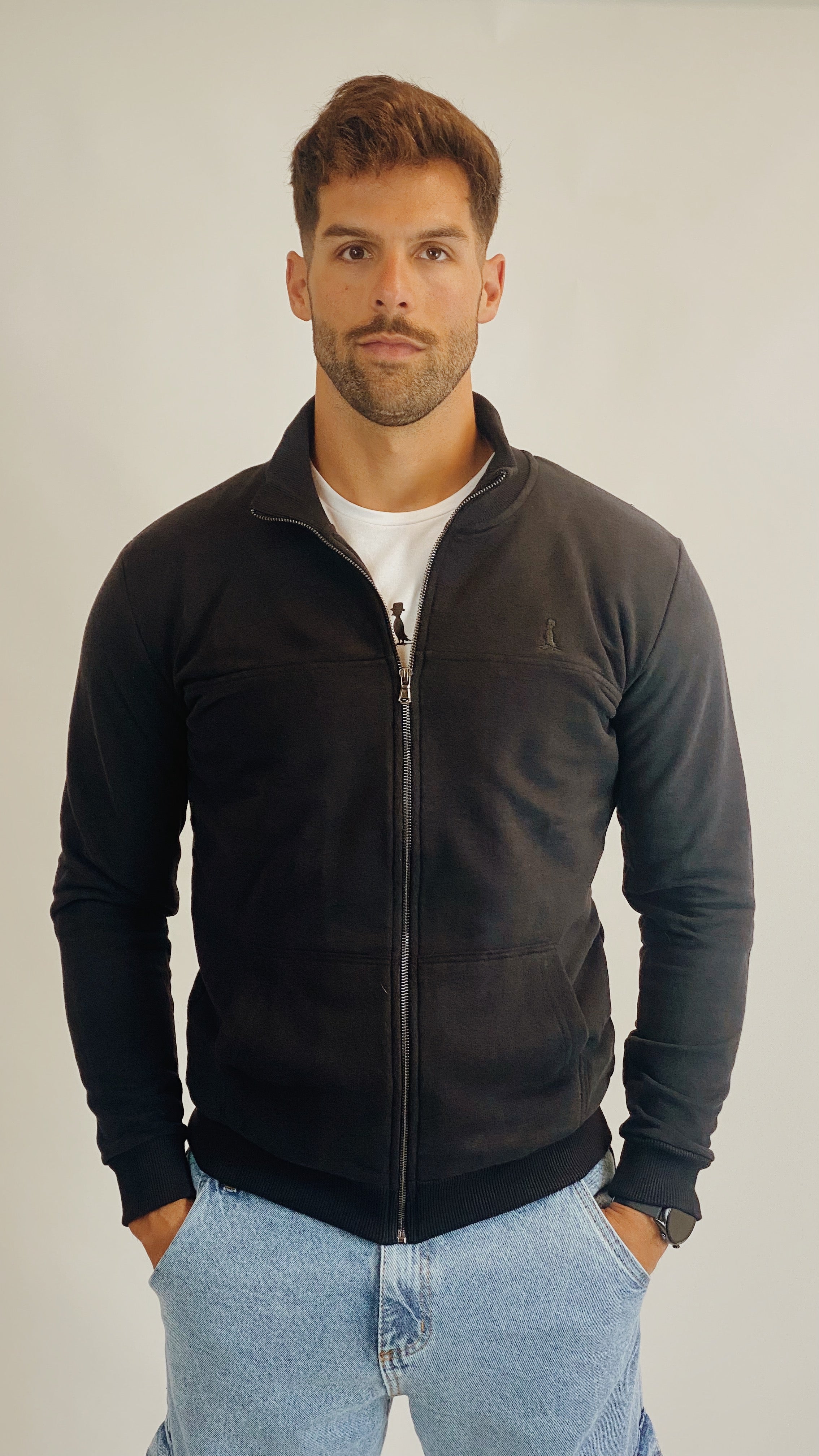 Campera BOSTON con corte color Negro