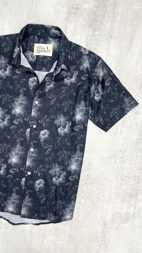 25% OFF ⚠️ CAMISA MANGA CORTA AZUL MARINO ESTAMPA FLORES ÚLTIMA TALLE L