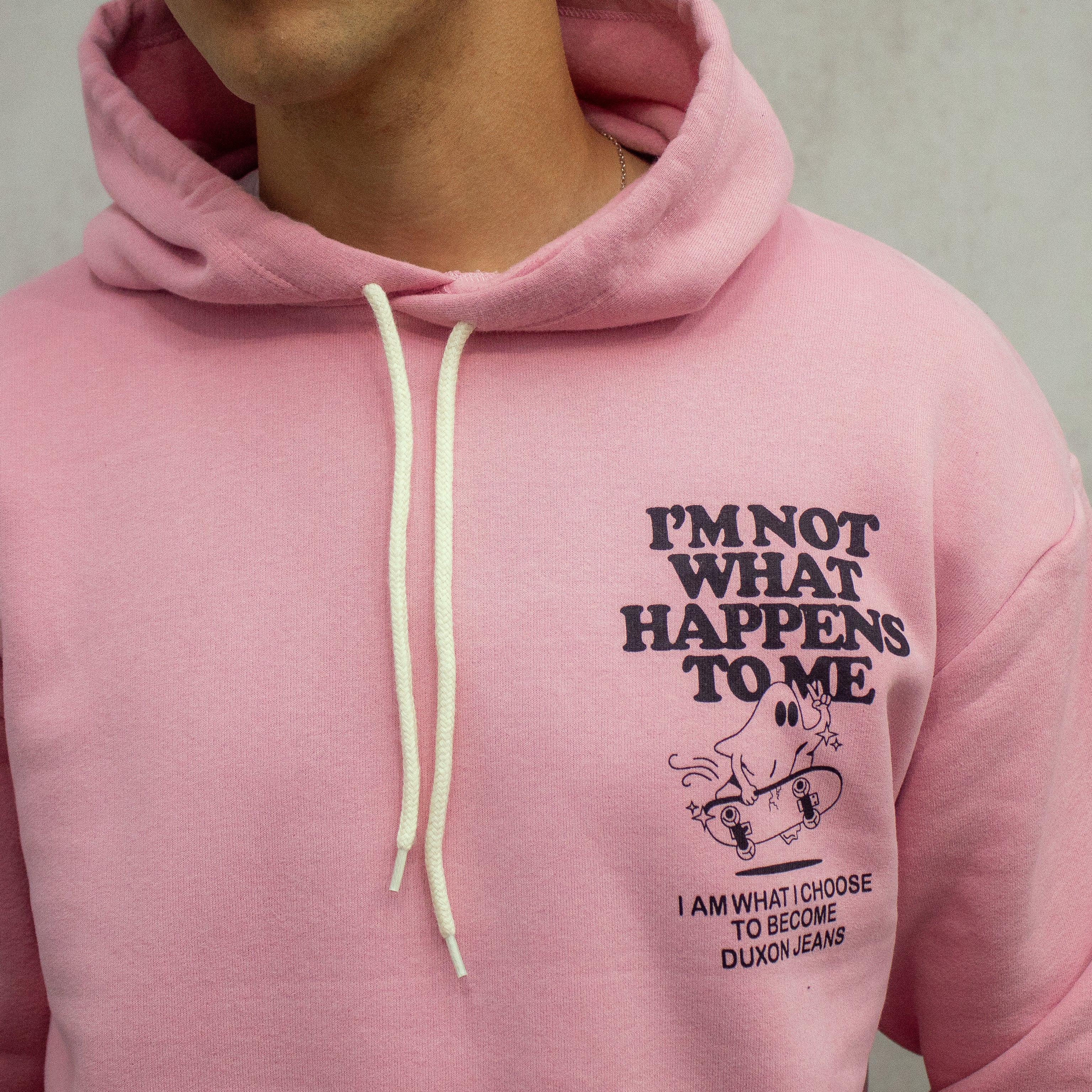 DISCONTINUADO ❤️‍🔥CANGURO IM NOT WHAT HAPPENS TO ME ROSA CON FELPA.