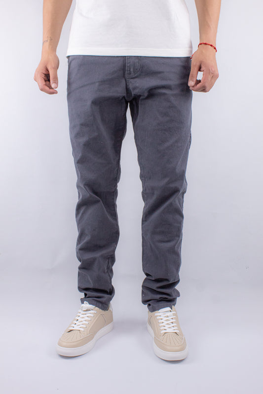 PANTALÓN DE VESTIR, COLOR GRIS.