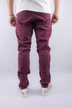 PANTALÓN DE VESTIR, COLOR BORDÓ.