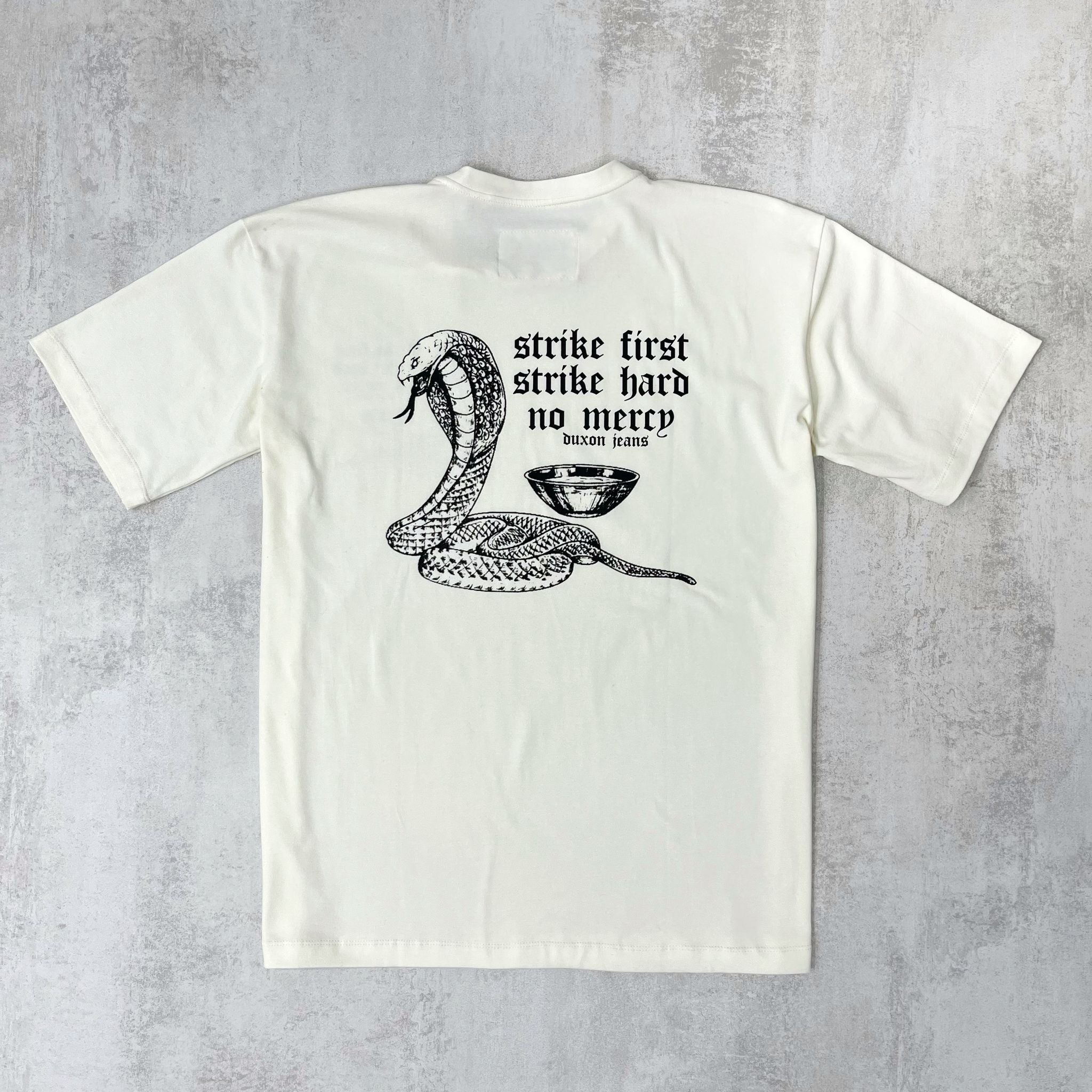 REMERA OVERSIZE DOBLE ESTAMPA "COBRA",  NATURAL