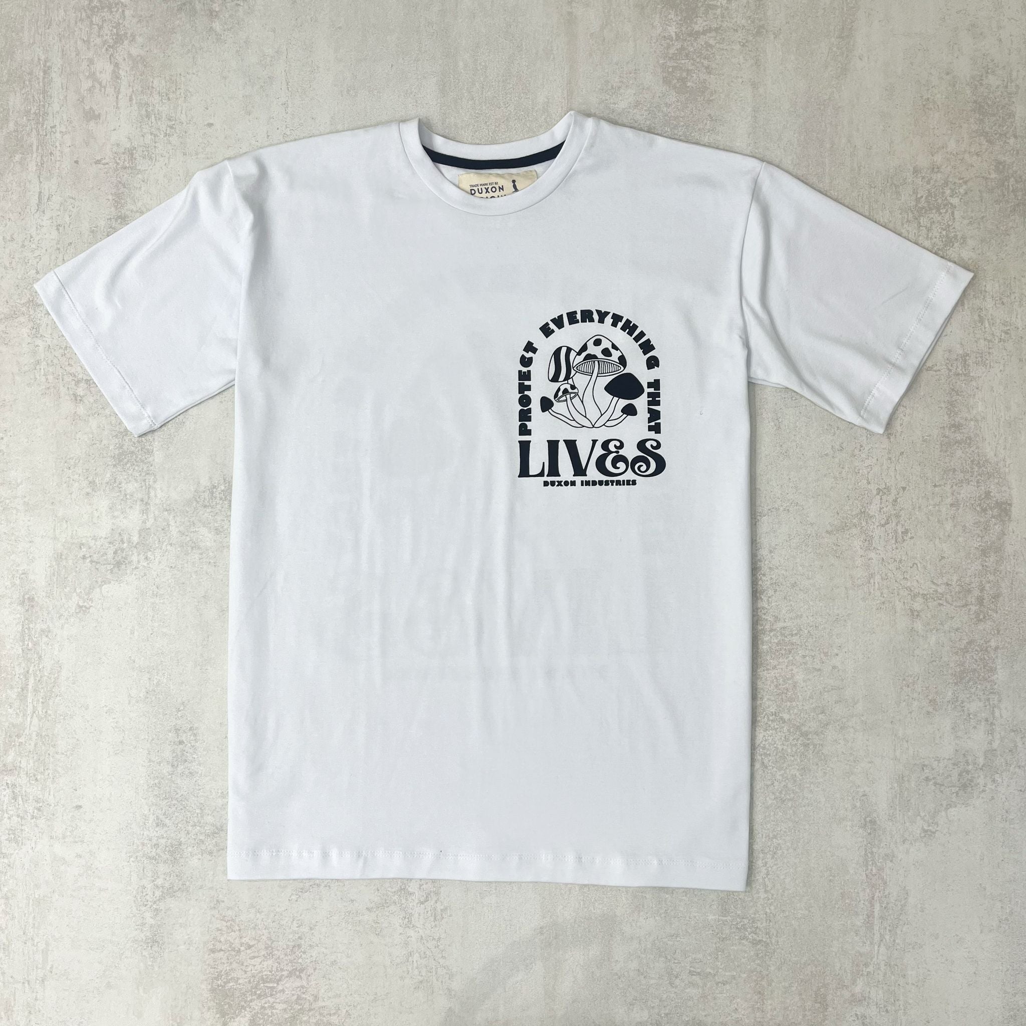 REMERA OVERSIZE "LIVES" DOBLE ESTAMPA, COLOR BLANCO