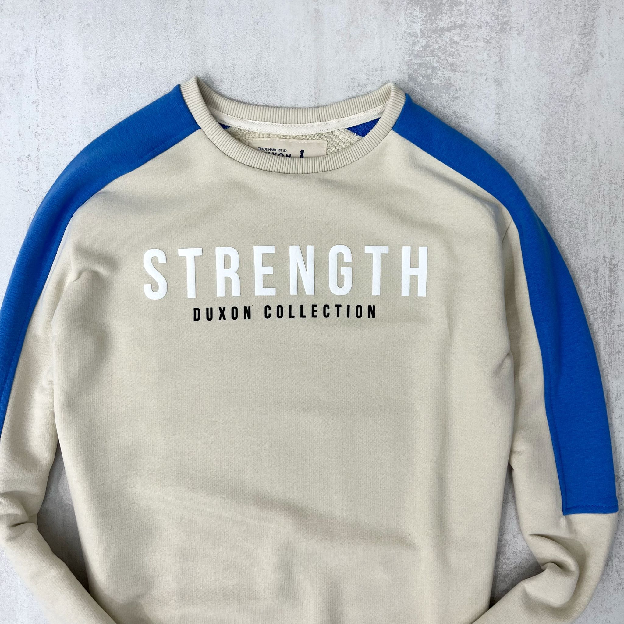 OUTLET⚠️BUZO STRENGTH ARENA