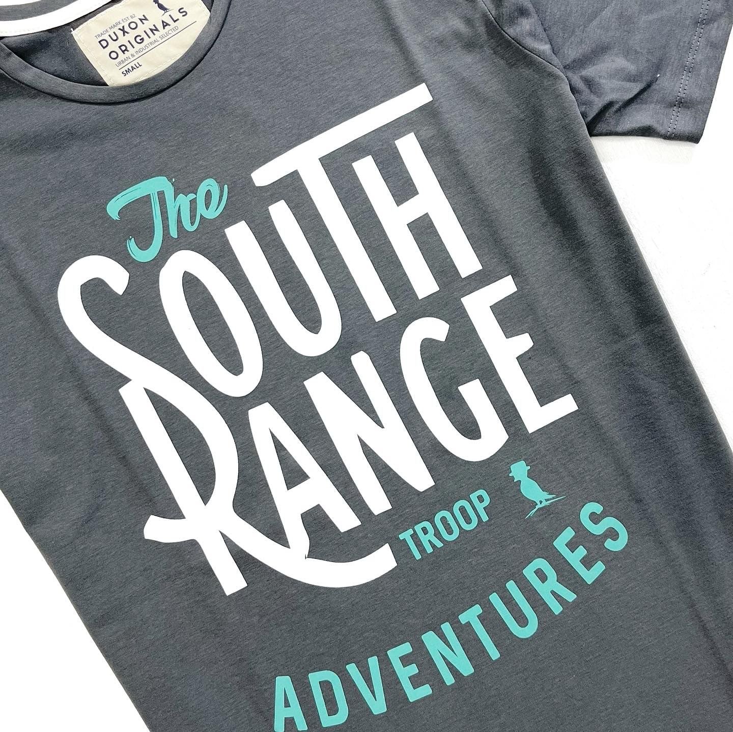 REMERA SOUTH RANGE GRIS OSCURO